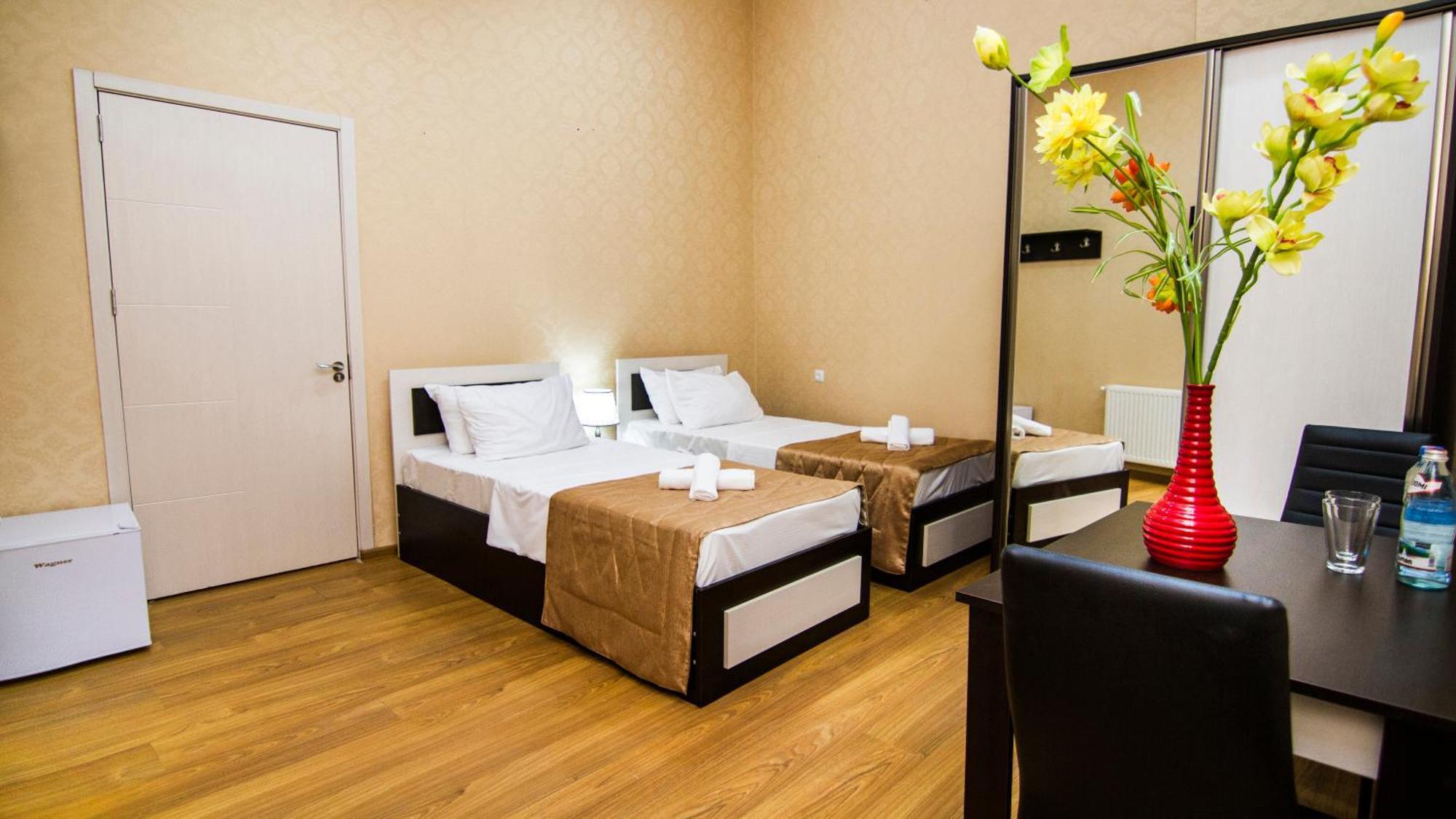 Hotel Brick House Тбилиси Экстерьер фото