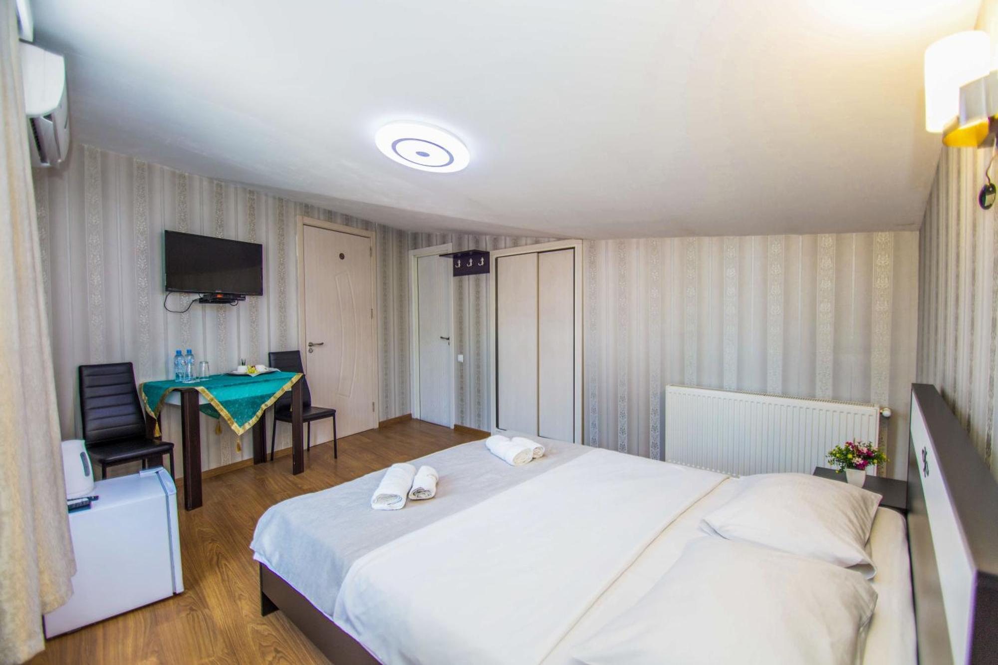 Hotel Brick House Тбилиси Экстерьер фото